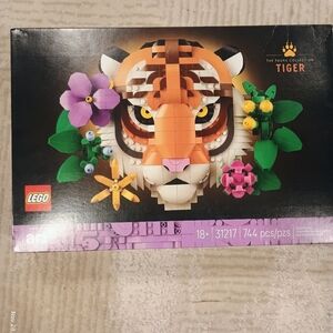 LEGO Vibrant Tiger Face Set 31217